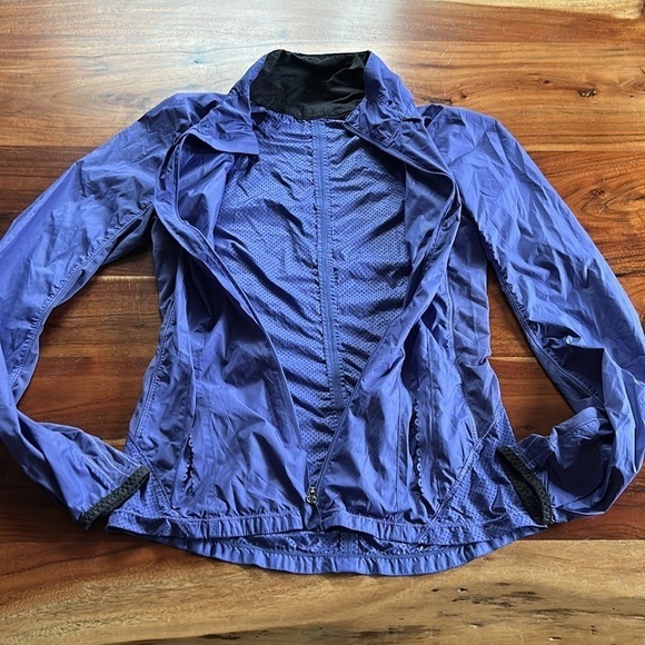Lululemon Women’s Purple Windbreaker Jacket Full Zip Running Workout Size 2 - Picture 5 of 10